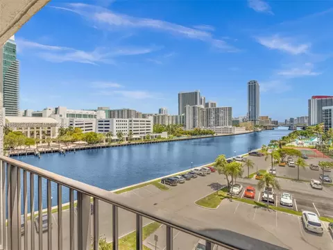 400 Leslie Dr #616, Hallandale Beach, FL 33009