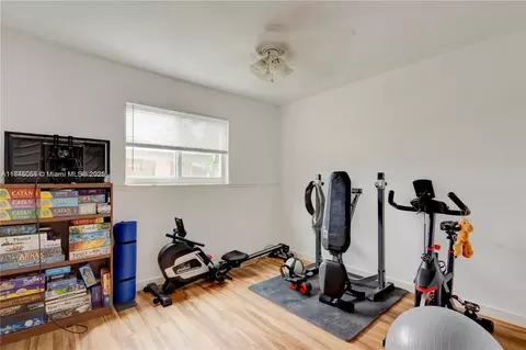 Undisclosed, Hialeah, FL 33015 photo 12