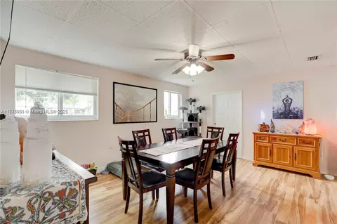 Undisclosed, Hialeah, FL 33015 photo 7