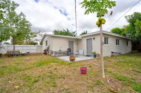 Undisclosed, Hialeah, FL 33015 photo 17