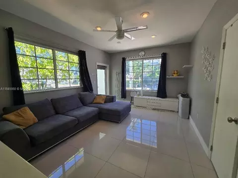 600 Michigan Ave #1, Miami Beach, FL 33139