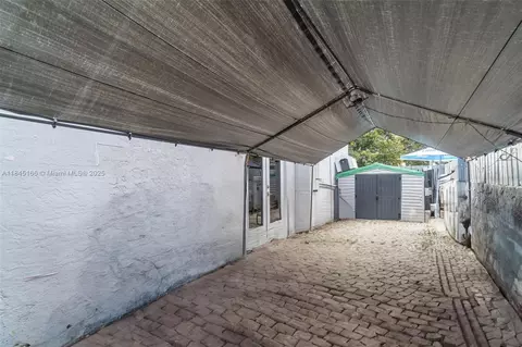 Exterior - 740 E 41st St, Hialeah, FL 33013 photo 6 of 7