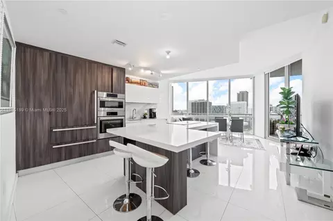 851 NE 1st Ave #1410, Miami, FL 33132