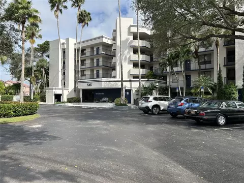 545 SE 12th St #301, Dania Beach, FL 33004