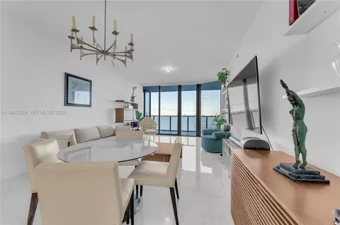700 NE 24th St #1405, Miami, FL 33137
