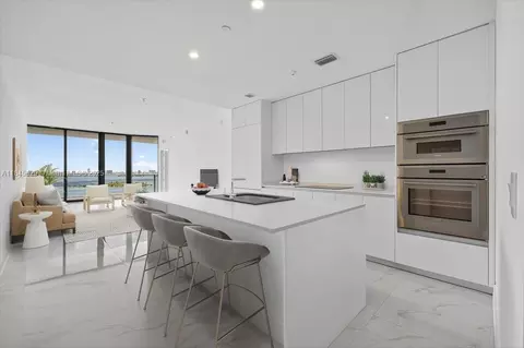 700 NE 24 #1405, Miami, FL 33137