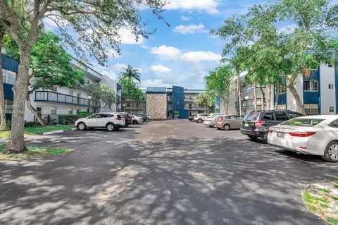 3080 Holiday Springs Blvd #207, Margate, FL 33063