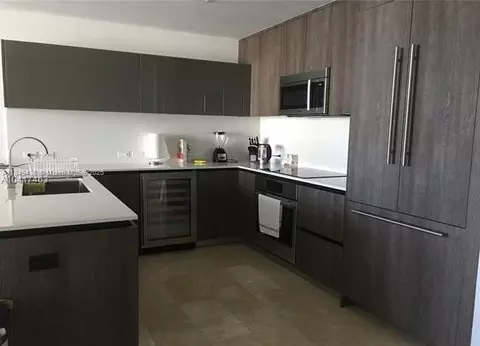 88 SW 7th St #2603, Miami, FL 33130
