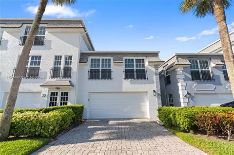 1194 Hillsboro Mile #33, Hillsboro Beach, FL 33062