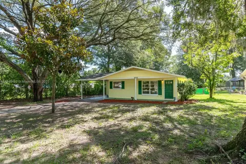 1031 NE 39th Ct, Ocala, FL 34470