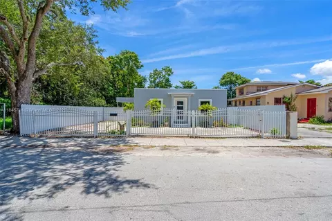870 NW 100th St, Miami, FL 33150