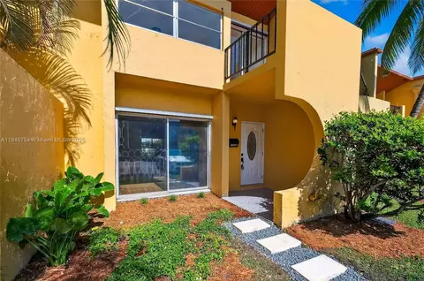 13771 SW 84th St #C, Miami, FL 33183