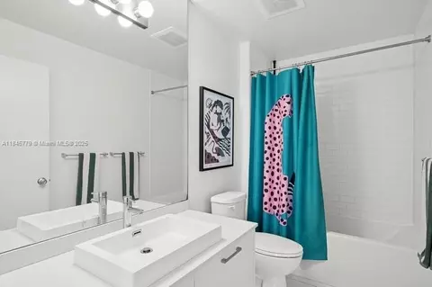 151 SE 1st St #2601, Miami, FL 33131 photo 13