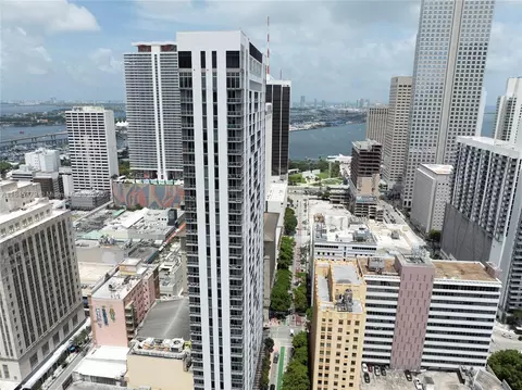151 SE 1st St #2601, Miami, FL 33131 photo 33