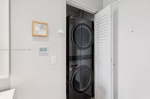 151 SE 1st St #2601, Miami, FL 33131 photo 21