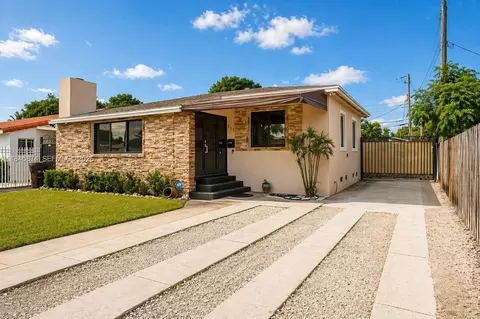 117 W 34th St, Hialeah, FL 33012