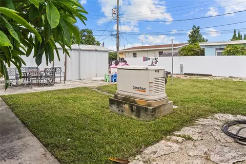 117 W 34th St, Hialeah, FL 33012 photo 17