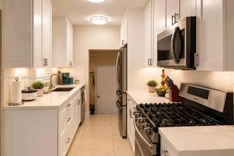 117 W 34th St, Hialeah, FL 33012 photo 8
