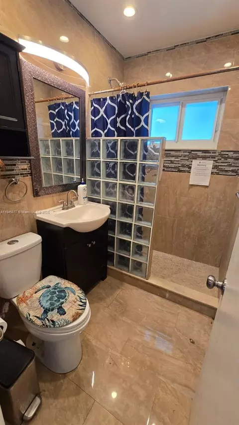 Bath - 2441 W 10th Ave, Hialeah, FL 33010 photo 1 of 1