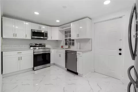 6237 SW 22nd St, Miramar, FL 33023