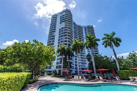 3400 NE 192nd St #1205, Aventura, FL 33180