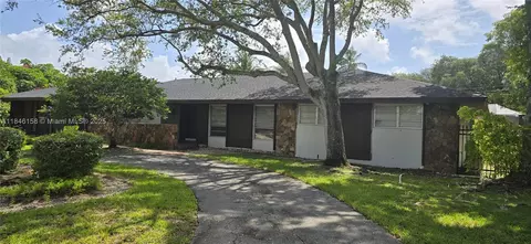 14285 SW 72nd Ct, Palmetto Bay, FL 33158