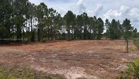 18121 NW 304 Th St, Okeechobee, FL 34972 photo 2