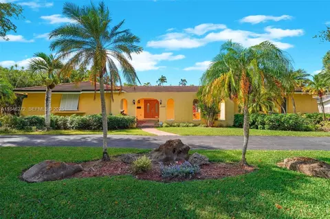 15424 SW 77th Ct, Palmetto Bay, FL 33157