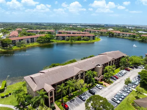 13700 SW 11th St #309A, Pembroke Pines, FL 33027