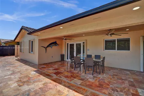 Exterior - 7135 N Augusta Dr, Hialeah, FL 33015 photo 1 of 13