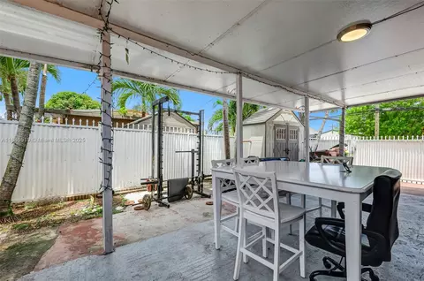 948 E 47th St, Hialeah, FL 33013 photo 32