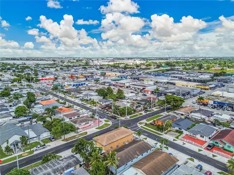 948 E 47th St, Hialeah, FL 33013 photo 39
