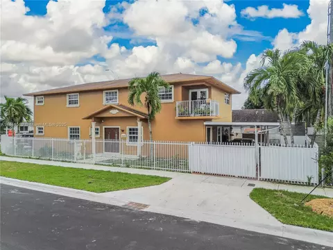 948 E 47th St, Hialeah, FL 33013 photo 2