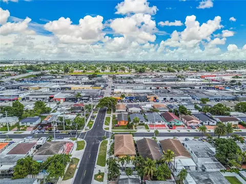 948 E 47th St, Hialeah, FL 33013 photo 38