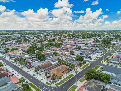 948 E 47th St, Hialeah, FL 33013 photo 37