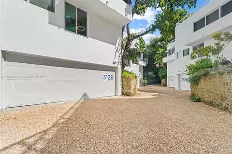 3128 Center St #3, Miami, FL 33133
