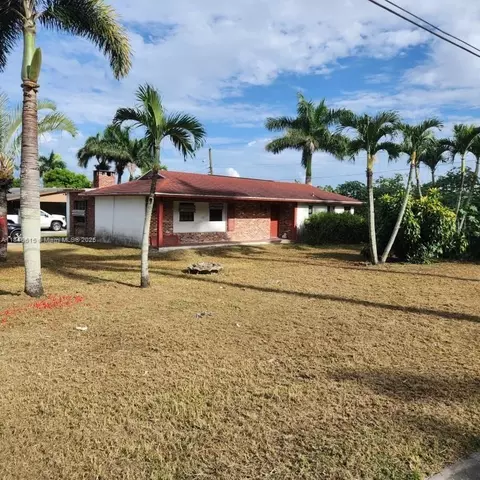 3250 Bacom Point Rd, Pahokee, FL 33476