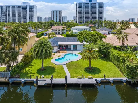 430 Holiday Dr, Hallandale Beach, FL 33009