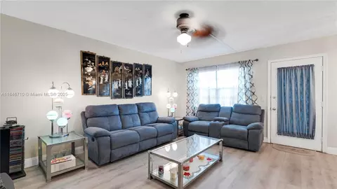 551 SW 135th Ave #111B, Pembroke Pines, FL 33027