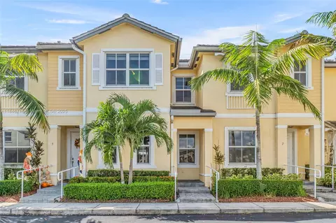 134 SE 28th Ter #6, Homestead, FL 33033