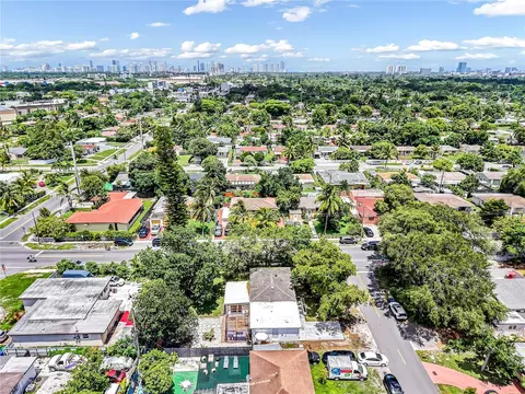 View/Area - 781 NE 162nd St, Miami, FL 33162 photo 1 of 2