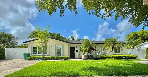 9385 SW 185th St, Cutler Bay, FL 33157