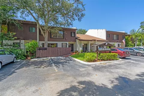 Other - 3339 Oak Dr, Hollywood, FL 33021 photo 1 of 8