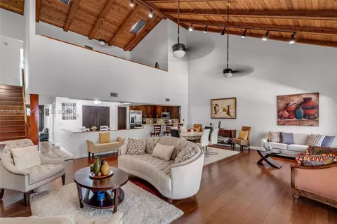 Other - 3339 Oak Dr, Hollywood, FL 33021 photo 3 of 8