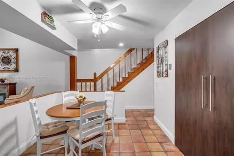 Dining - 3339 Oak Dr, Hollywood, FL 33021 photo 2 of 2