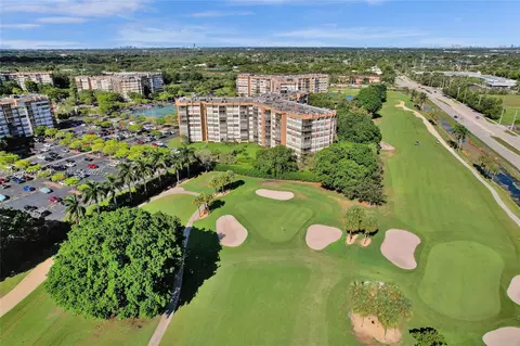 1100 Saint Charles Pl #703, Pembroke Pines, FL 33026