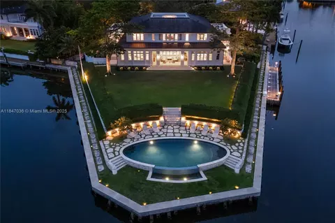 555 Reinante Ave, Coral Gables, FL 33156