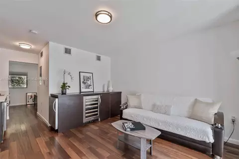 1550 Pennsylvania Ave #123, Miami Beach, FL 33139
