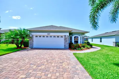 1617 Marble St, Sebring, FL 33870