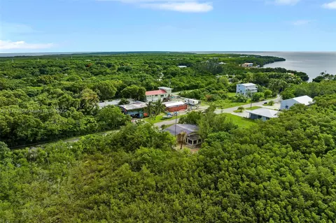 View/Area - 22 Atlantic Dr, Key Largo, FL 33037 photo 7 of 11